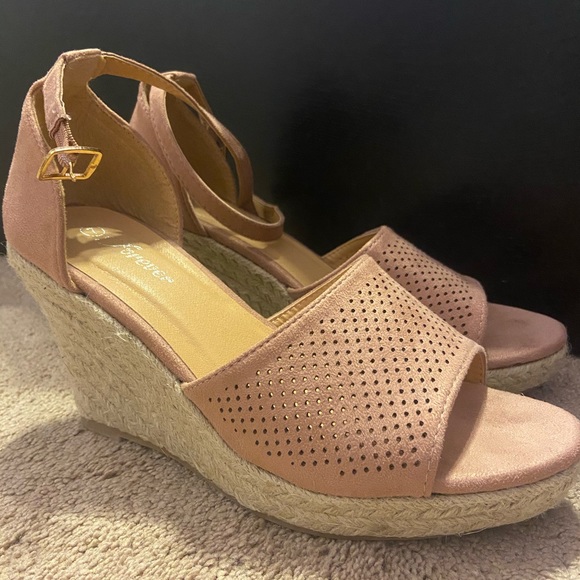 Wedges - Picture 2 of 2